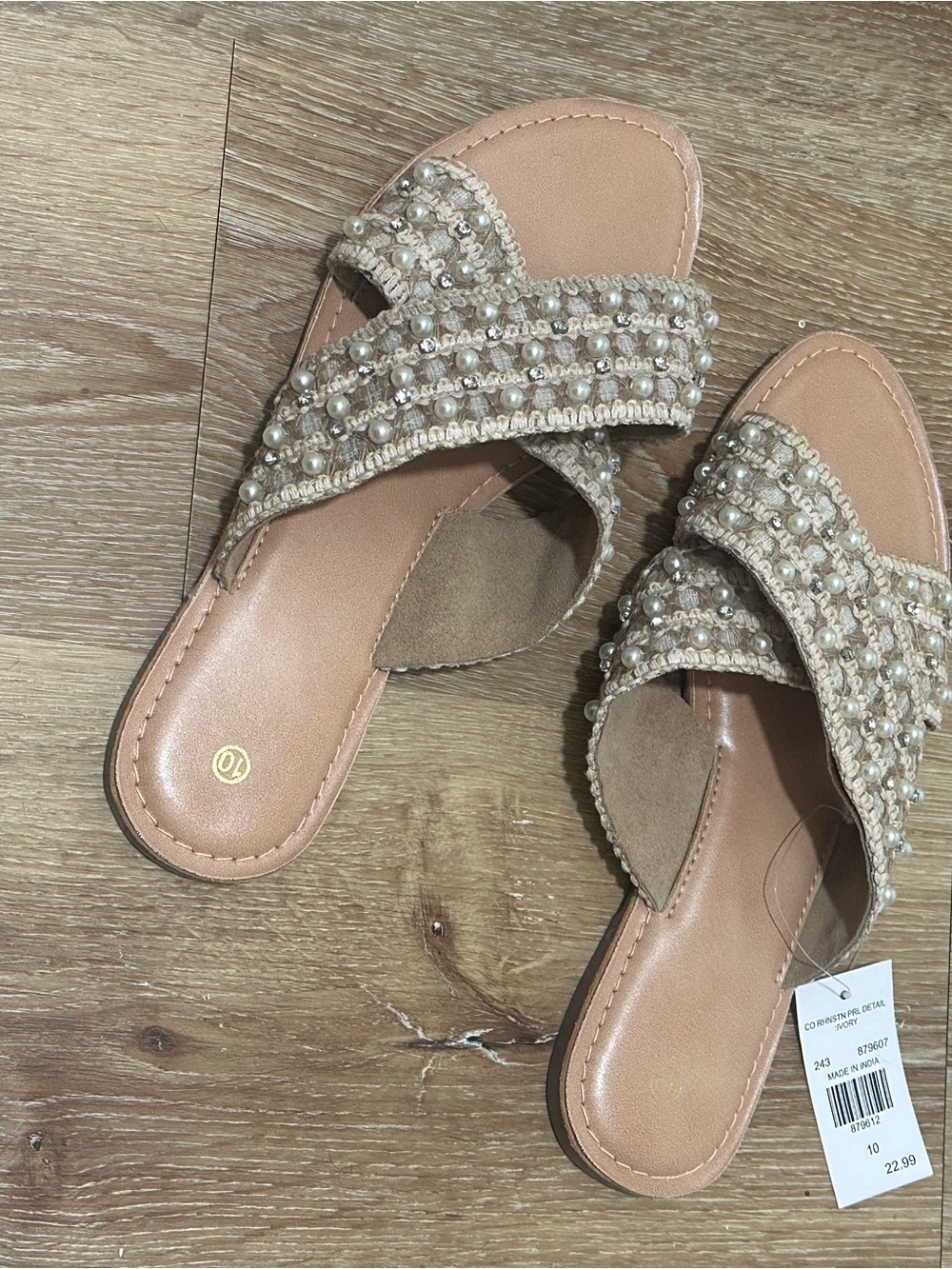 Source Unknown Pearl-Embellished Beige Slide Sandals
